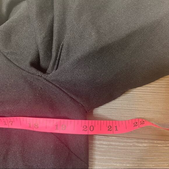 Misa aline cold shoulder grommet top black sz s Small - Picture 6 of 8